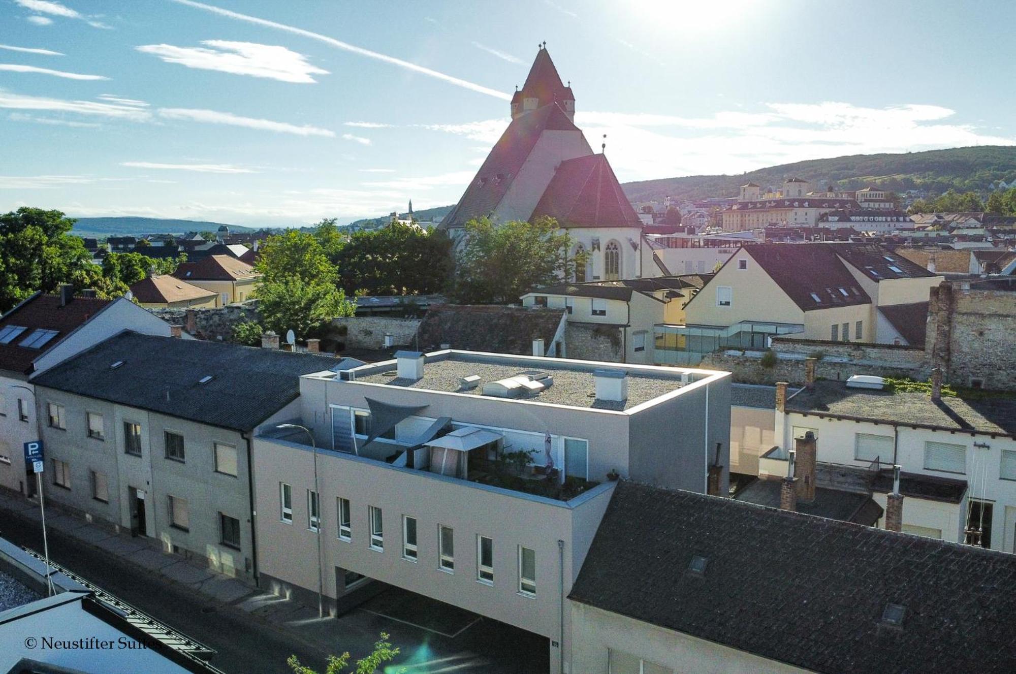 St Antoni Suite2 Stilvolle Ferienwohnung Mit Parkplatz In Eisenstadt Exterior foto
